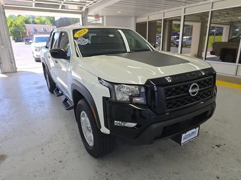 Used 2024 Nissan Frontier SV w/ Hardbody Edition AWD/4WD image 7
