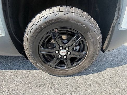Certified 2023 GMC Acadia AT4 AWD/4WD image 12