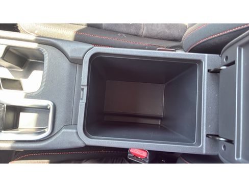 Used 2025 Nissan Sentra SR FWD image 18