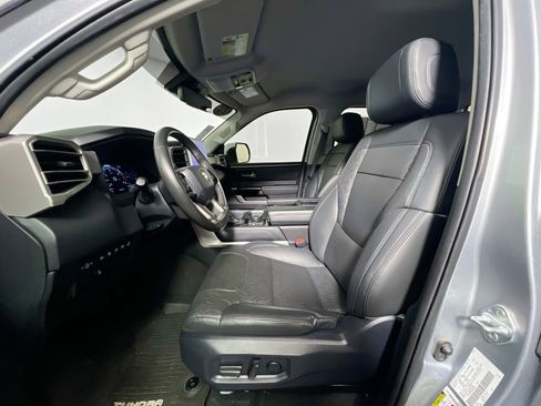 Used 2024 Toyota Tundra Limited AWD/4WD image 14