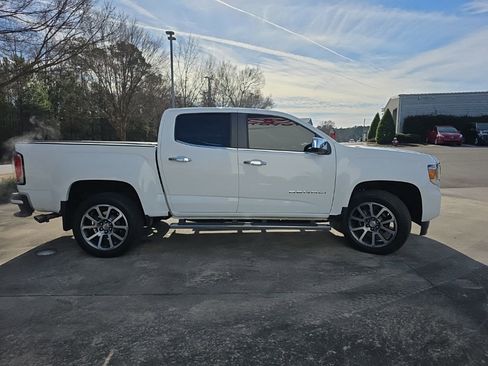 Used 2022 GMC Canyon Denali image 6