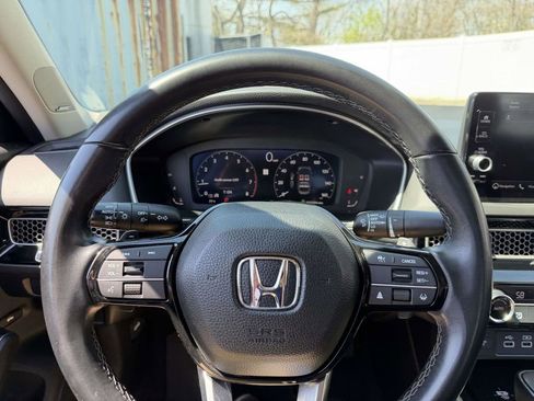Used 2022 Honda Civic Touring image 37