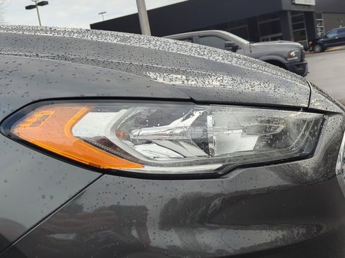 Used 2019 Ford Fusion SE w/ Equipment Group 151A image 24