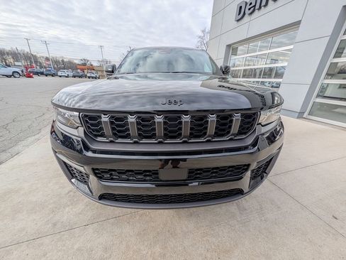 New 2026 Jeep Grand Cherokee Limited w/ Limited Altitude Package image 9