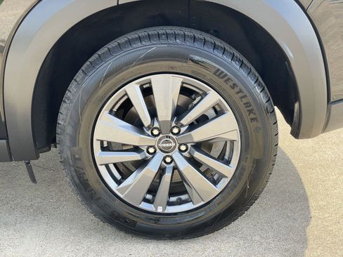 Used 2025 Nissan Pathfinder SV FWD image 46