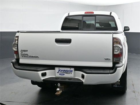 Used 2013 Toyota Tacoma 4x4 Double Cab image 14