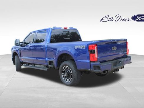 Used 2026 Ford F250 Lariat w/ Black Appearance Package AWD/4WD image 7