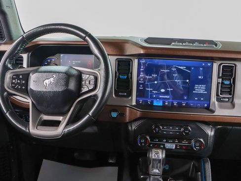 Used 2023 Ford Bronco Outer Banks image 18