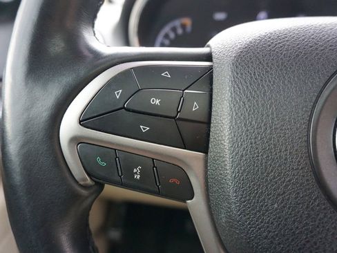 Used 2018 Jeep Grand Cherokee Limited image 7