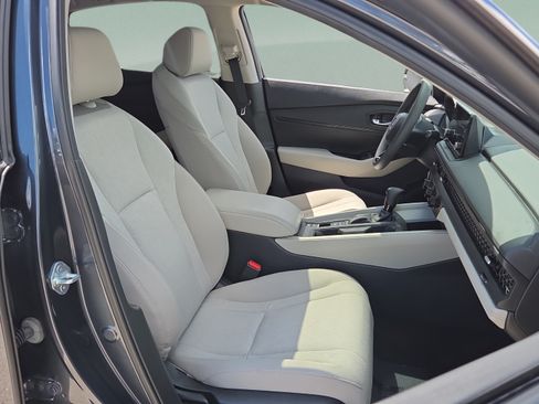 Used 2023 Honda Accord EX image 15