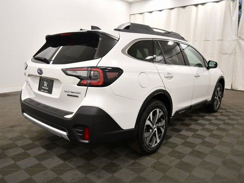 Used 2022 Subaru Outback Touring image 8