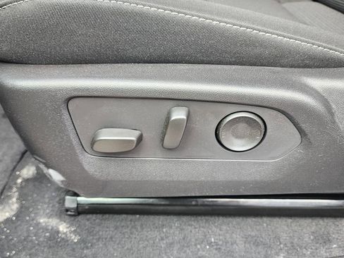 New 2026 GMC Canyon Elevation w/ Convenience Package RWD image 17