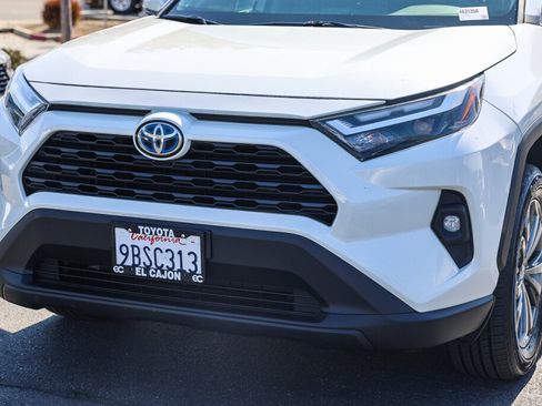 Used 2022 Toyota RAV4 XLE Premium AWD/4WD image 20