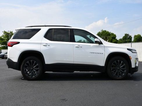 Used 2023 Chevrolet Traverse RS w/ LPO, Floor Liner Package AWD/4WD image 8
