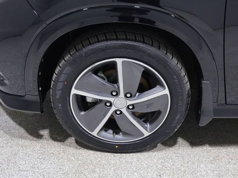 Used 2019 Honda HR-V Touring image 8