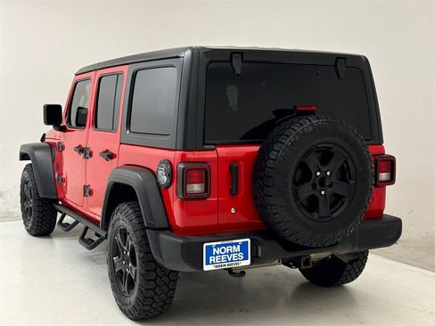 Used 2019 Jeep Wrangler Unlimited Sport S image 7