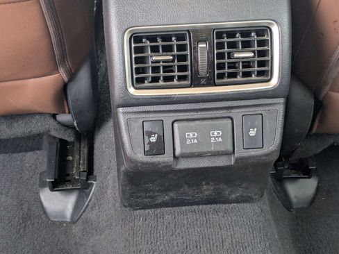 Used 2019 Subaru Outback 3.6R Touring w/ Protection Package #1 AWD/4WD image 17
