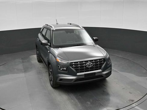 New 2026 Hyundai Venue SEL FWD image 23