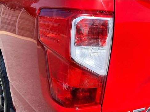 Used 2023 Nissan Titan S w/ S Utility Package image 27