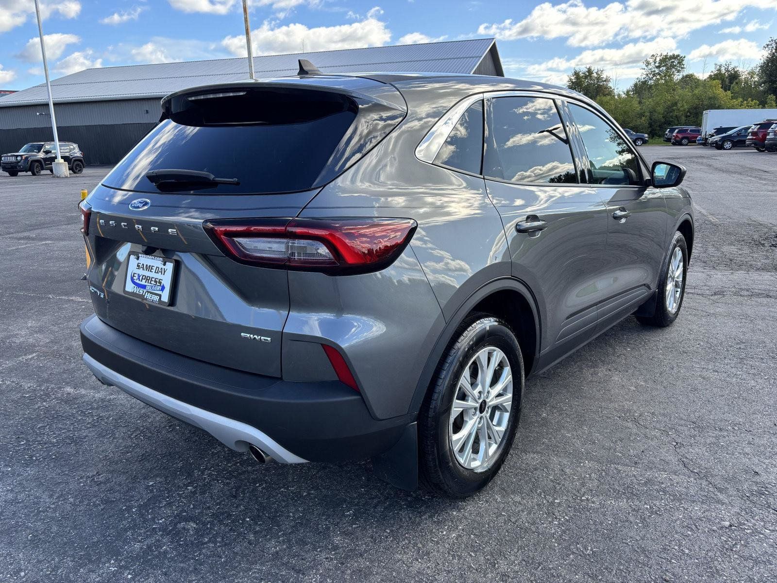 Used 2023 Ford Escape Active AWD/4WD image 7