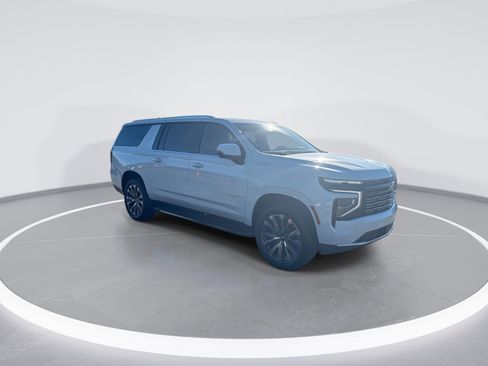 New 2026 Chevrolet Suburban High Country w/ Sun And Tow Package image 2