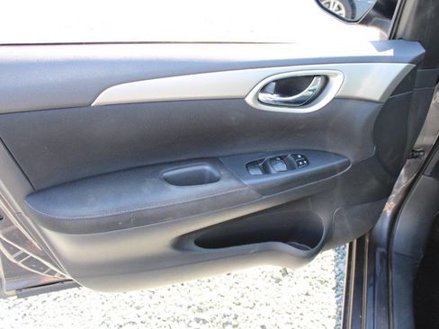Used 2015 Nissan Sentra SV w/ Navigation Package FWD image 21
