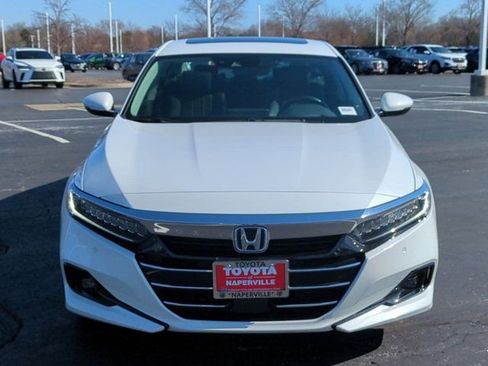 Used 2022 Honda Accord Touring image 4