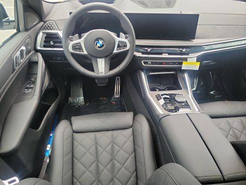 New 2026 BMW X6 xDrive40i w/ Premium Package AWD/4WD image 15