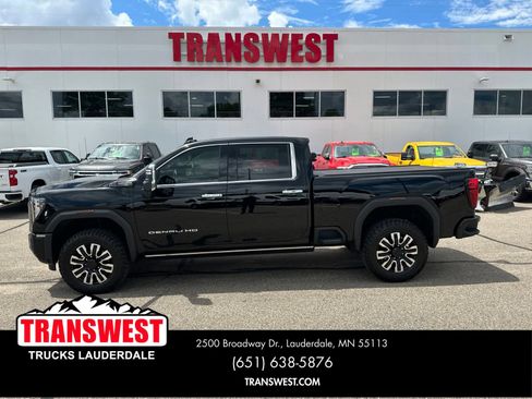 Used 2024 GMC Sierra 3500 Denali Ultimate AWD/4WD image 2