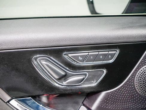 Used 2023 Lincoln Corsair Reserve image 19