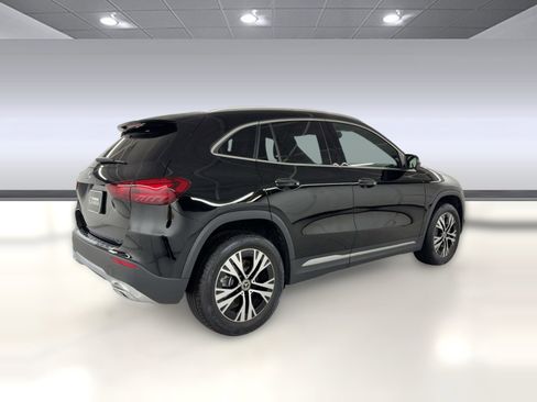 Certified 2025 Mercedes-Benz GLA 250 image 9