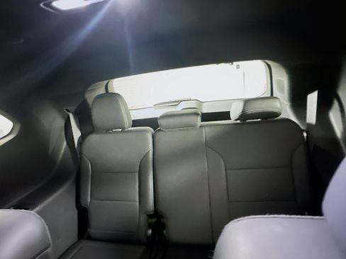 Used 2025 Buick Enclave Preferred image 29