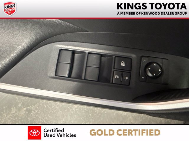 Certified 2021 Toyota RAV4 LE AWD/4WD image 26