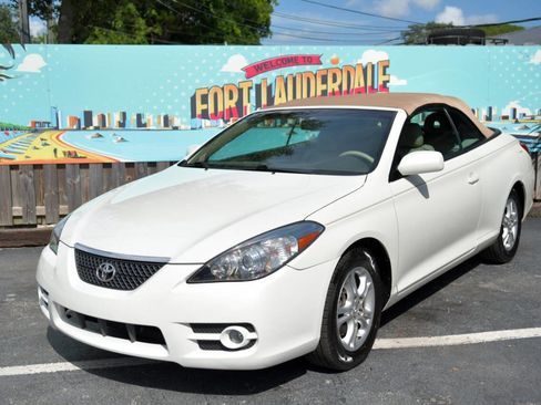 Used 2008 Toyota Solara SE image 1