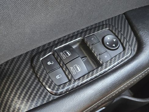 Used 2019 Dodge Challenger GT image 33