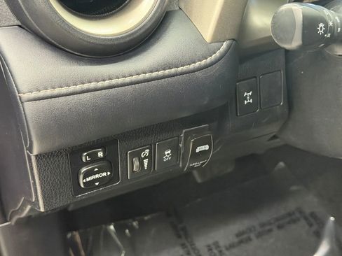 Used 2013 Toyota RAV4 XLE AWD/4WD image 22