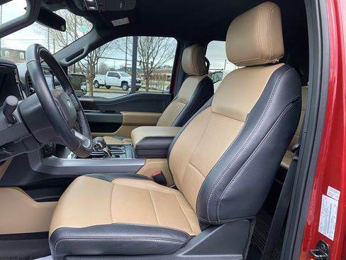 Used 2023 Ford F150 Lariat w/ Trailer Tow Package image 16