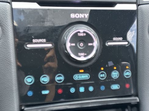 Used 2018 Ford Taurus SHO AWD/4WD image 22