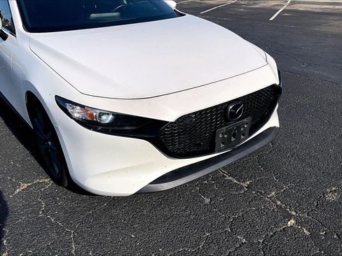 Used 2020 MAZDA MAZDA3 AWD Hatchback w/ Preferred Pkg image 4