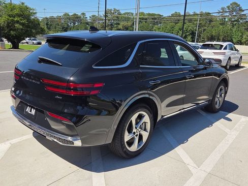 New 2026 Genesis GV70 2.5T Select AWD/4WD image 5