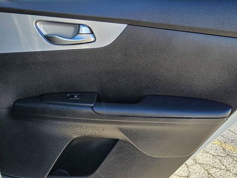 Used 2024 Kia Forte LXS image 28