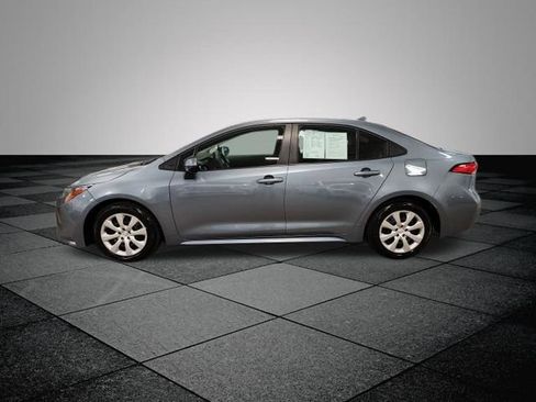 Used 2024 Toyota Corolla LE FWD image 7