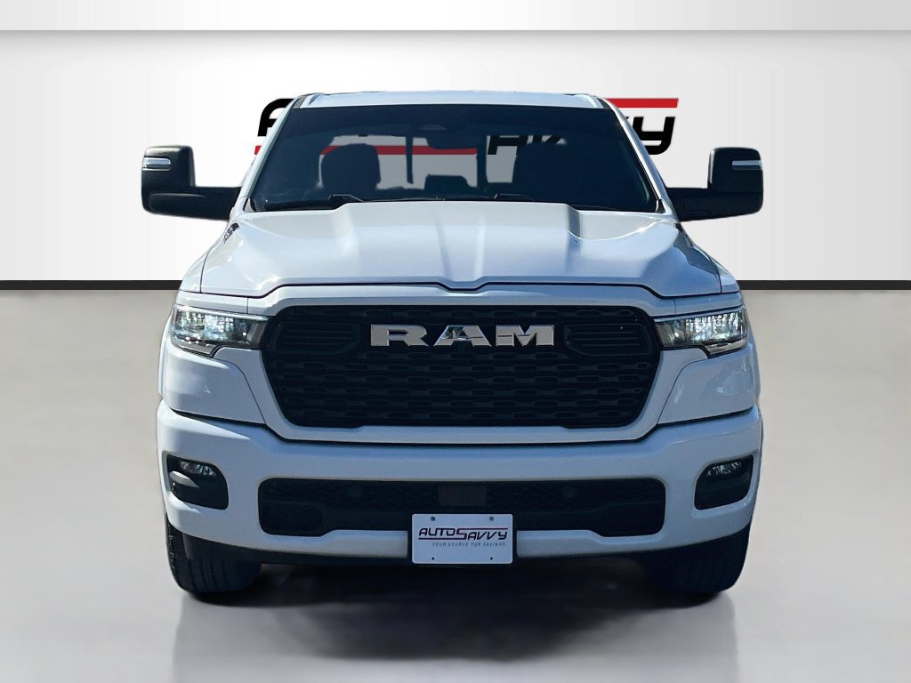 Used 2025 RAM 1500 4x4 Crew Cab image 2