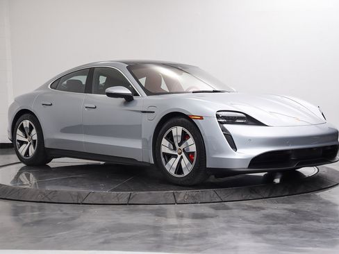 Used 2020 Porsche Taycan 4S AWD/4WD image 3