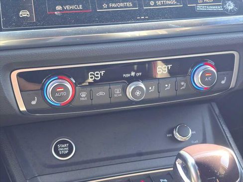 New 2025 Audi Q3 2.0T Premium Plus image 30