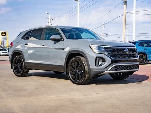 New 2026 Volkswagen Atlas Cross Sport SE image 8