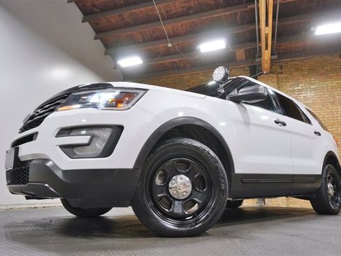 Used 2018 Ford Explorer 4WD Police Interceptor w/ Ready For The Road Package image 3