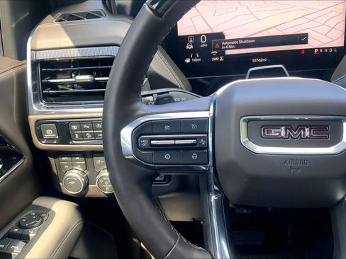Used 2026 GMC Yukon Elevation AWD/4WD image 19