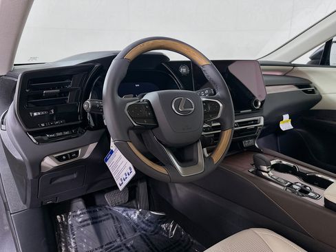 New 2026 Lexus RX 350 Premium Plus w/ Convenience Package AWD/4WD image 9