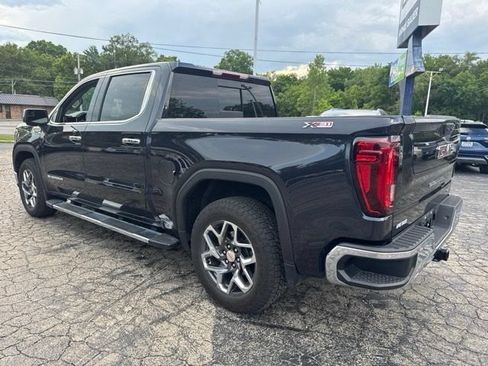 Used 2024 GMC Sierra 1500 SLT w/ SLT Premium Package AWD/4WD image 4